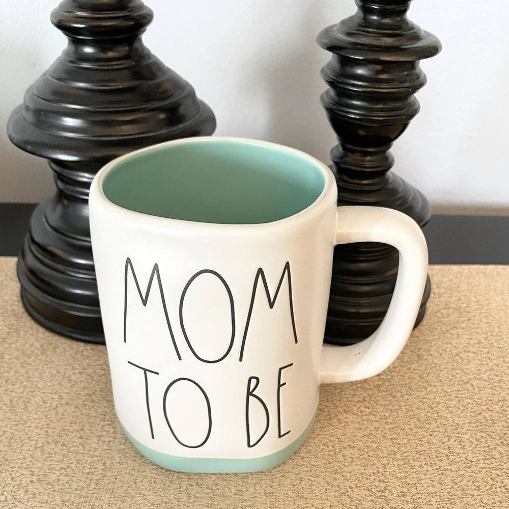🆕Rae Dunn MOM TO BE Ceramic Mug